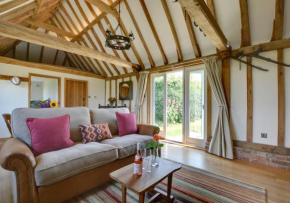 Wagon Lodge at Forstal Farm